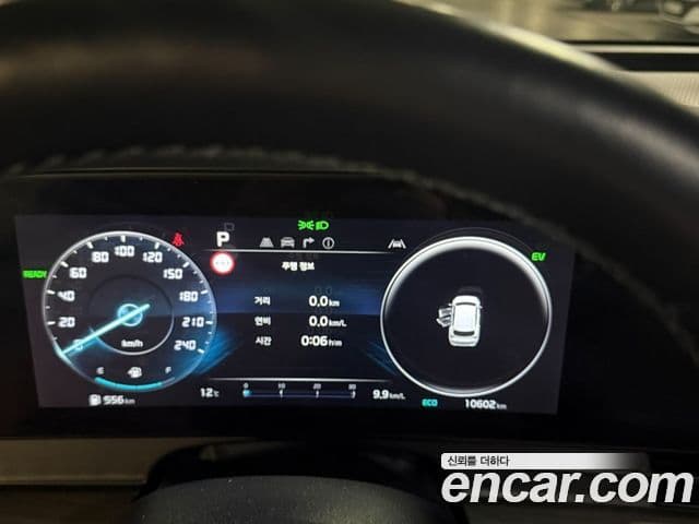 Kia Sportage 5세대 гибрид Signature Gravity 2WD, 2023 9