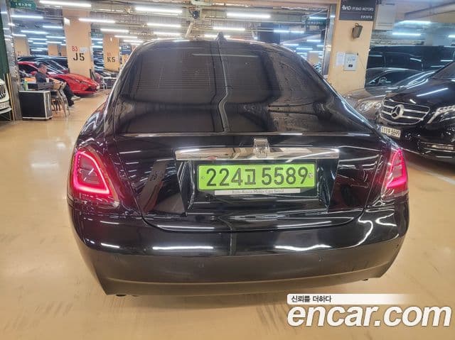 Rolls-Royce 고스트 2세대 6.7 EWB V12, 2023 4