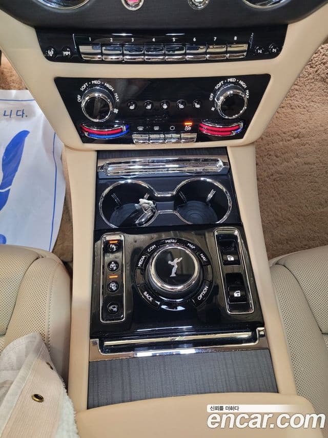 Rolls-Royce 고스트 2세대 6.7 EWB V12, 2023 9