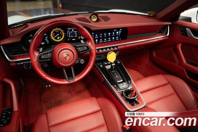 Porsche 911 (992) Carrera 4 GTS кабриолет, 2024 все фото