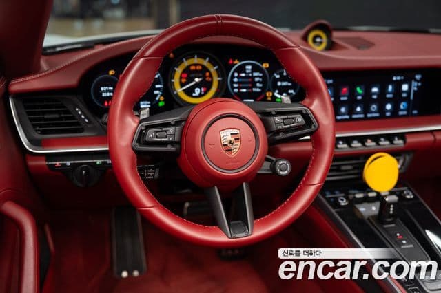 Porsche 911 (992) Carrera 4 GTS кабриолет, 2024 8