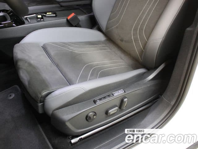 Volkswagen ID.4 Pro, 2025 10