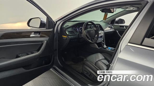 Hyundai LF Sonata 2.0 Smart, 2016 10