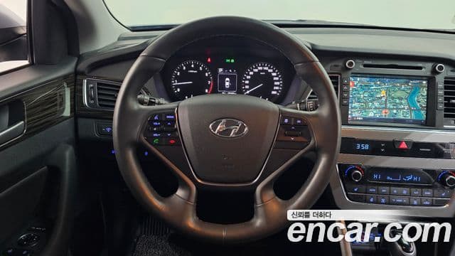 Hyundai LF Sonata 2.0 Smart, 2016 13