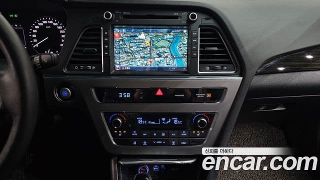 Hyundai LF Sonata 2.0 Smart, 2016 14