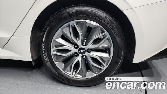 Kia K5 гибрид 3세대 Noblesse, 2022 все фото