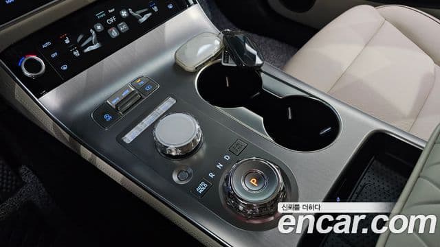 Genesis GV70, 2025 9