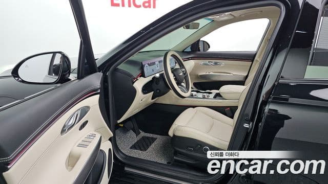 Genesis GV70, 2025 10