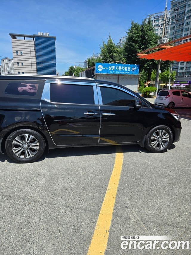Kia The / новый New Carnival Luxury, 2019 4