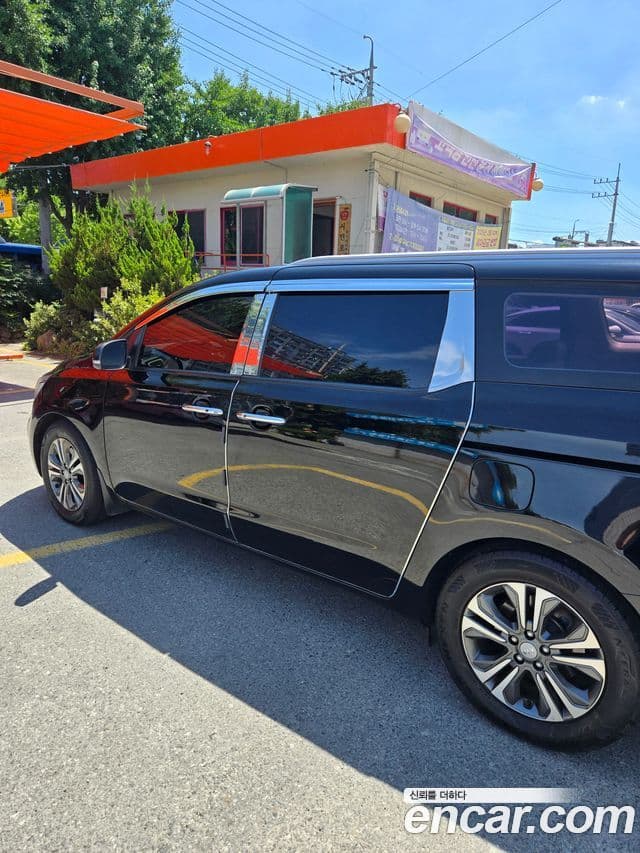 Kia The / новый New Carnival Luxury, 2019 все фото