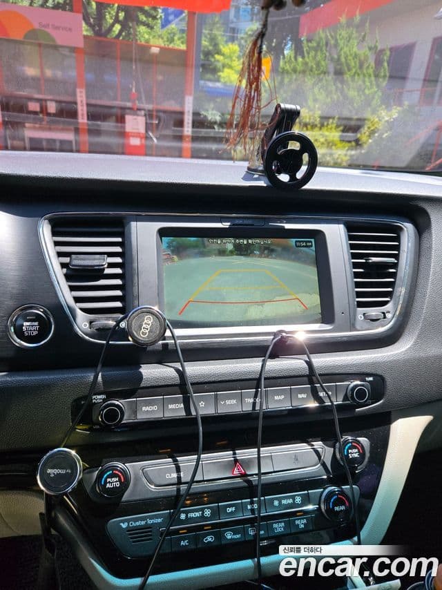 Kia The / новый New Carnival Luxury, 2019 12