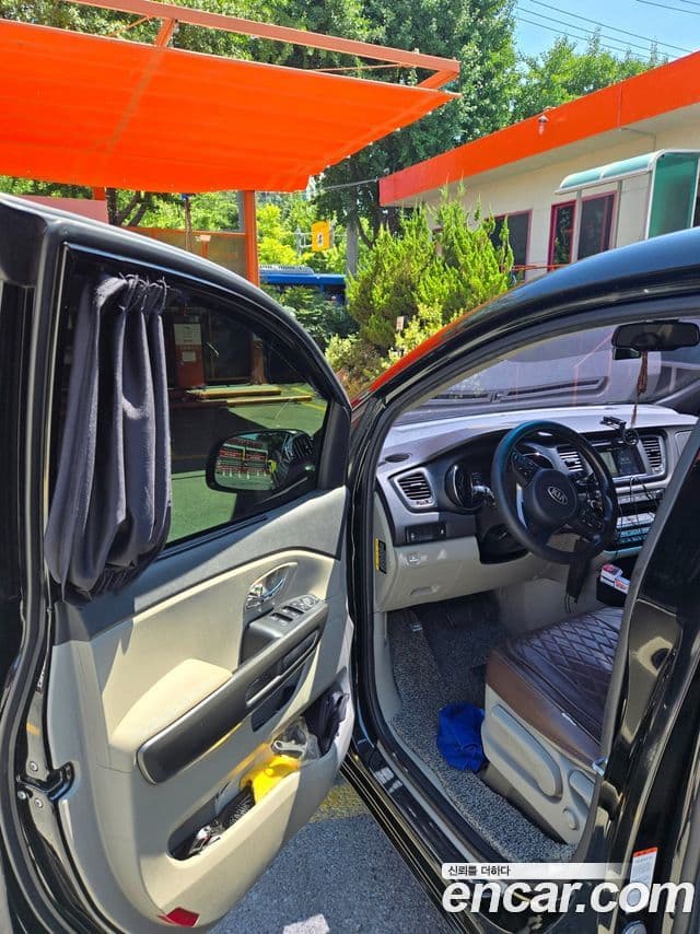 Kia The / новый New Carnival Luxury, 2019 13