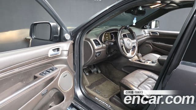 Jeep Grand Cherokee WK2, 2017 10