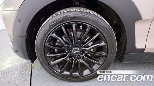 Mini Cooper 클럽맨 2세대, 2022 все фото