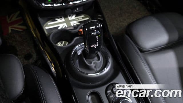 Mini Cooper 클럽맨 2세대, 2022 9