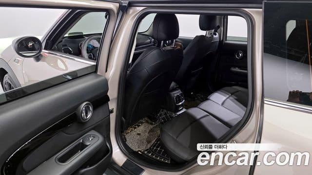 Mini Cooper 클럽맨 2세대, 2022 11