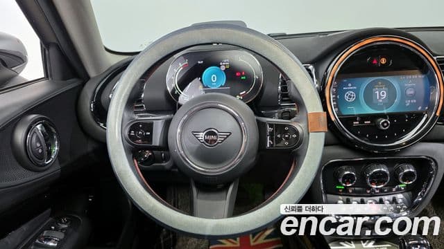 Mini Cooper 클럽맨 2세대, 2022 13