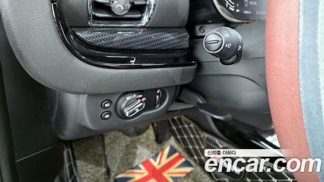 Mini Cooper 클럽맨 2세대, 2022 15