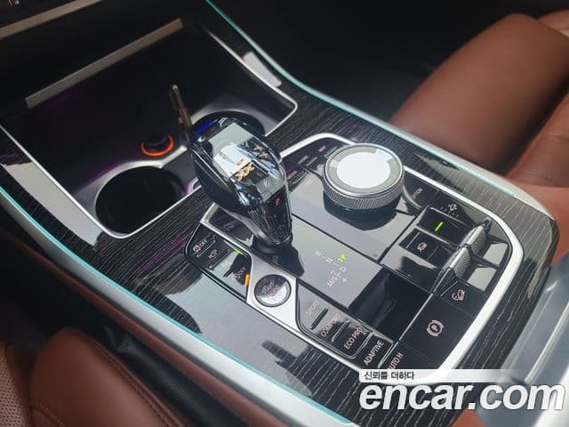 BMW X7 (G07) xDrive 40i M Sport 6인승, 2022 9