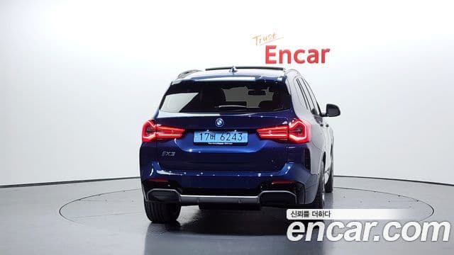 BMW iX3 M Sport, 2024 4