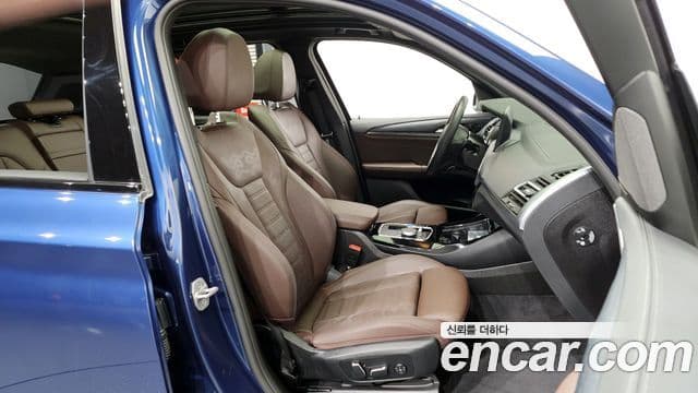 BMW iX3 M Sport, 2024 11