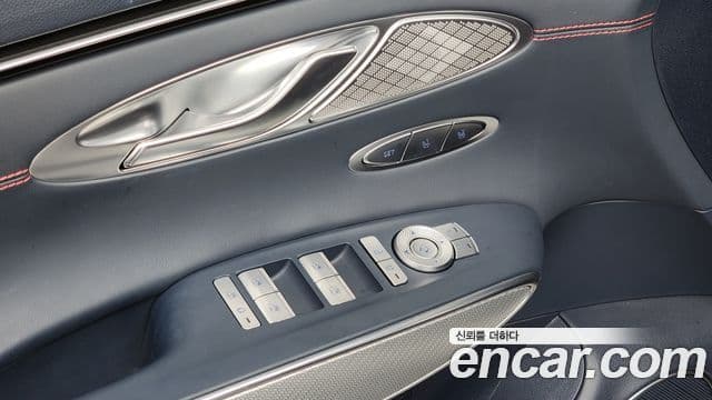 Genesis GV70, 2023 13