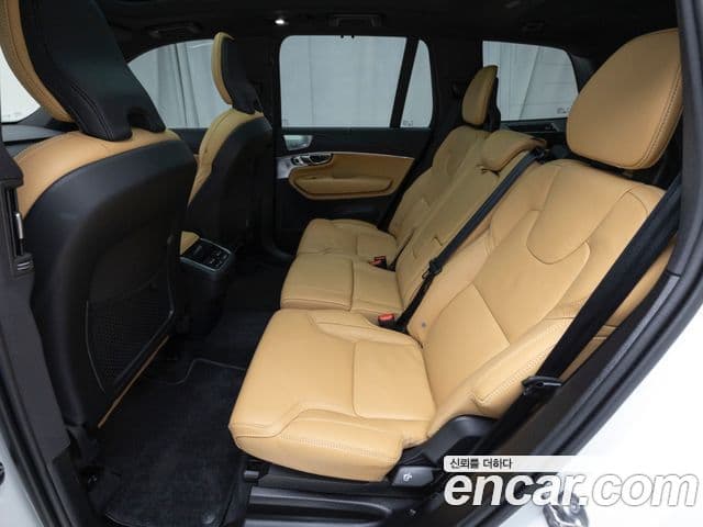 Volvo XC90 2세대 B6 Ultra Bright, 2025 11