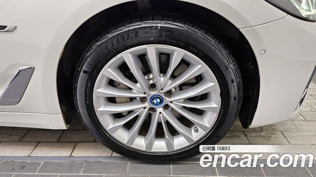 BMW 5시리즈 (G30) Luxury, 2022 все фото