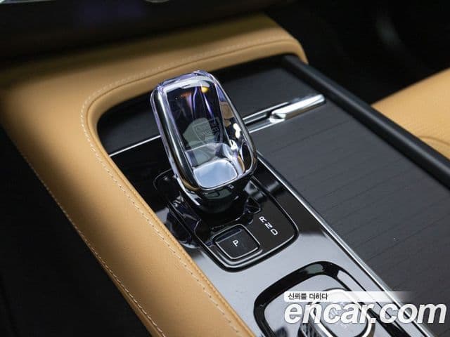 Volvo XC90 2세대 B6 Ultra Bright, 2025 10