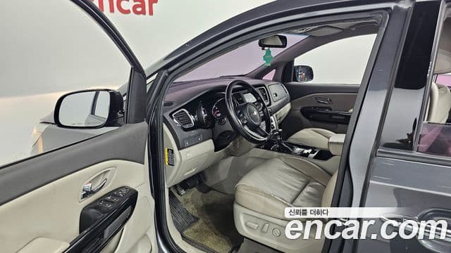 Kia All New Carnival Prestige, 2017 11