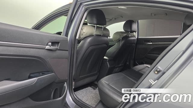 Hyundai Avante AD 1.6 GDI Value Plus, 2018 18
