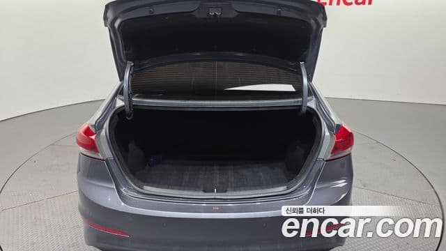 Hyundai Avante AD 1.6 GDI Value Plus, 2018 20