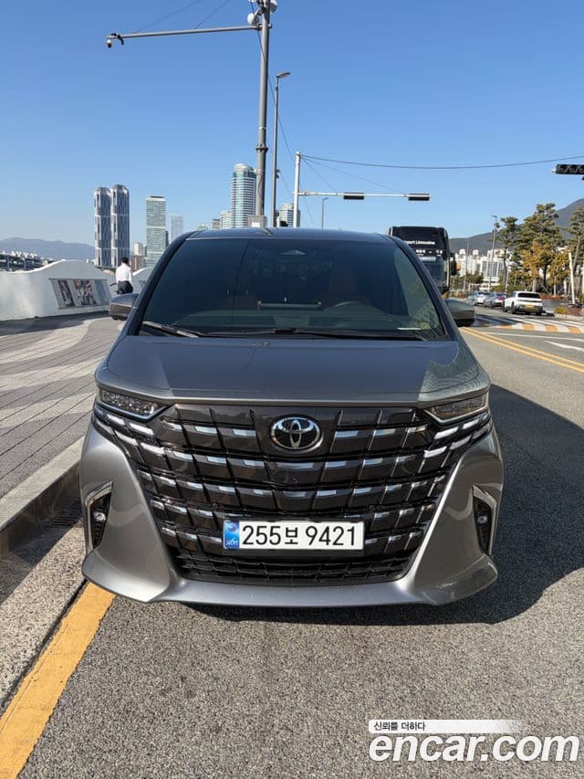 Toyota Alphard 4세대 2.5 HEV Executive AWD
