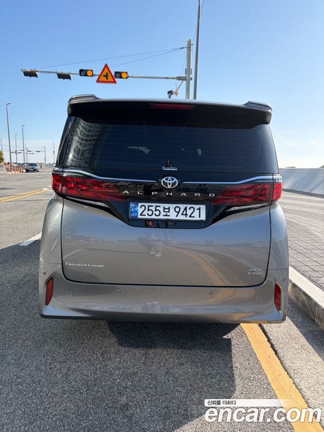 Toyota Alphard 4세대 2.5 HEV Executive AWD, 2024 2