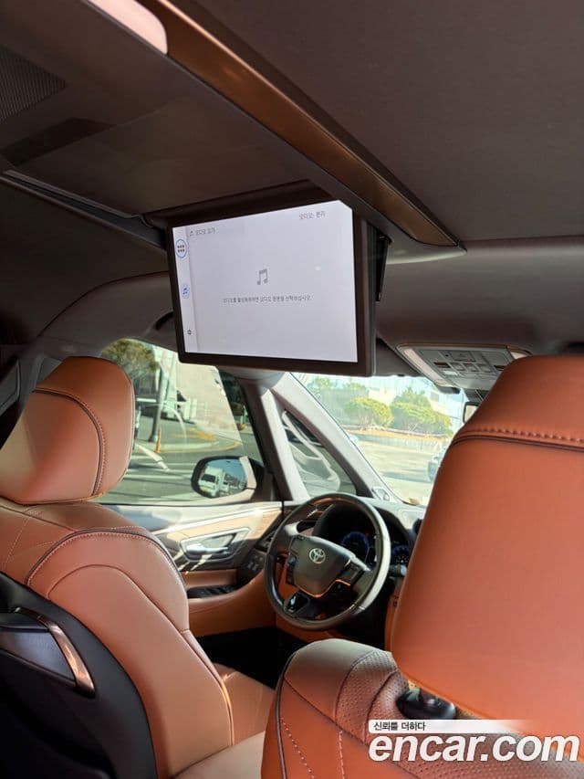 Toyota Alphard 4세대 2.5 HEV Executive AWD, 2024 6