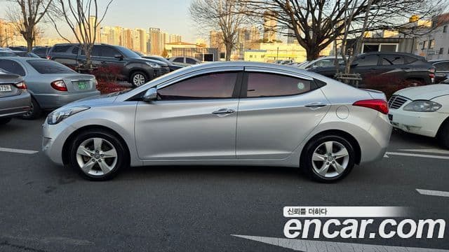 Hyundai Avante MD M16 GDI Avenue, 2013 8