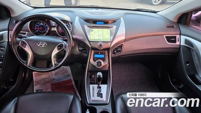 Hyundai Avante MD M16 GDI Avenue, 2013 10