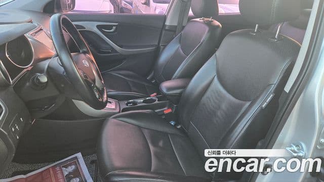 Hyundai Avante MD M16 GDI Avenue, 2013 11