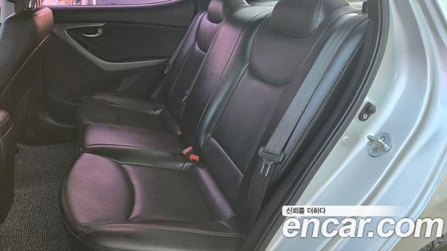 Hyundai Avante MD M16 GDI Avenue, 2013 12