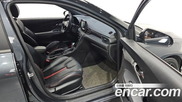 Hyundai Veloster (JS) Core, 2018 10