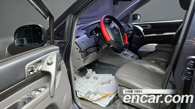 KG모빌리티(SsangYong) Korando 투리스모 4WD GT 11인승, 2014 10