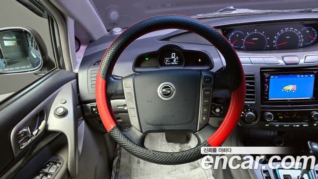 KG모빌리티(SsangYong) Korando 투리스모 4WD GT 11인승, 2014 15