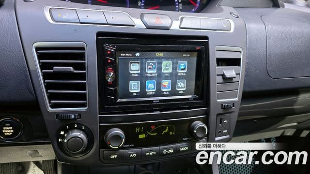 KG모빌리티(SsangYong) Korando 투리스모 4WD GT 11인승, 2014 18