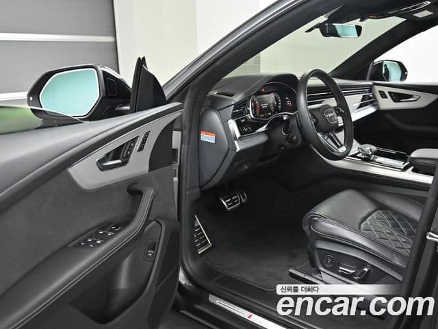 Audi Q8 (4M) Premium, 2023 12