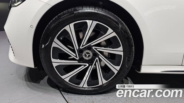 Mercedes-Benz E-класс W214 Exclusive, 2025 все фото