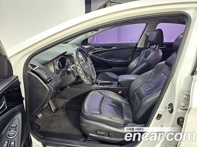 Hyundai YF Sonata люксовая версия, 2010 8