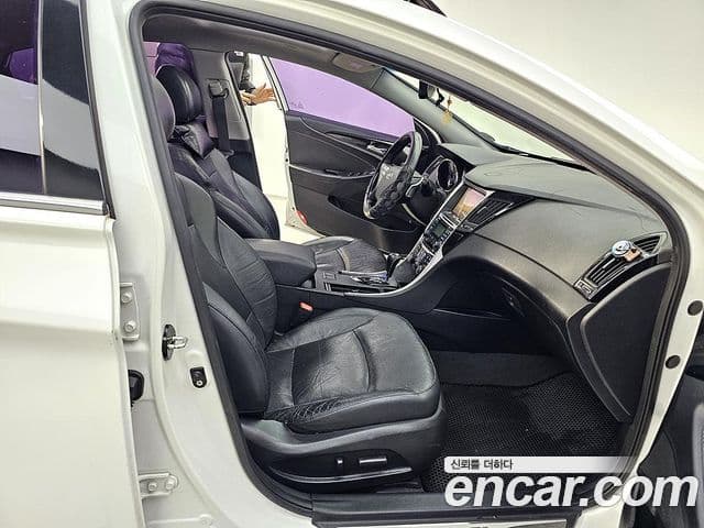 Hyundai YF Sonata люксовая версия, 2010 11