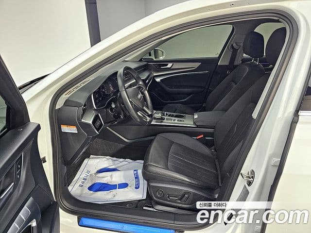 Audi A6 (C8), 2020 8