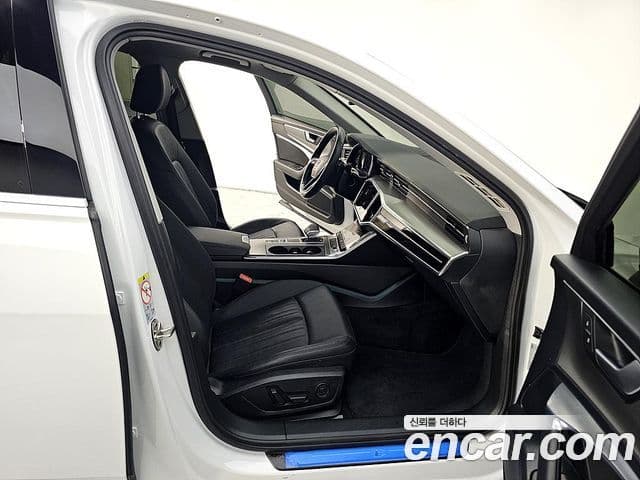 Audi A6 (C8), 2020 11