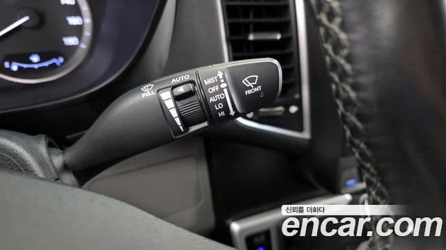 Hyundai 쏠라티 лимузин, 2018 19